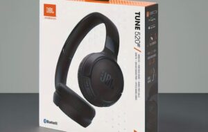 85 Kopfhörer JBL Tune520BT schwarz